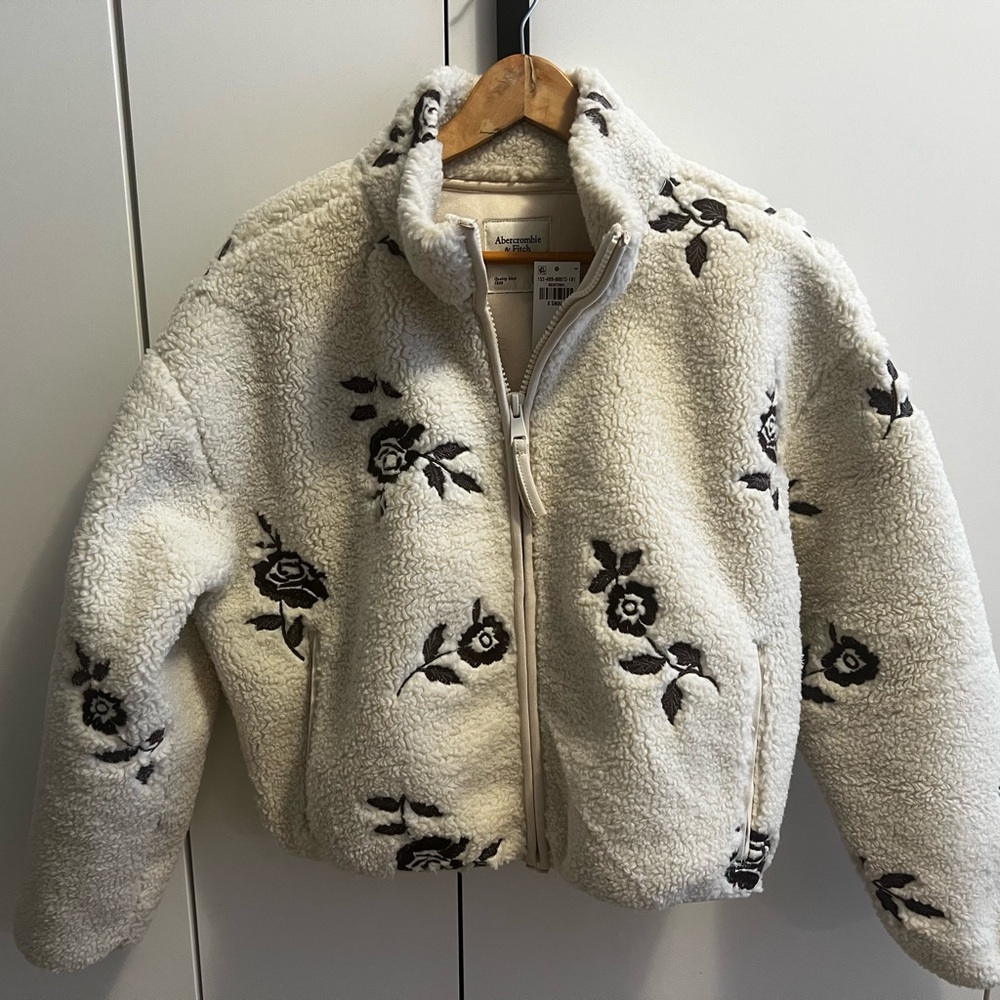 Abercrombie & Fitch Cream Sherpa Jacket